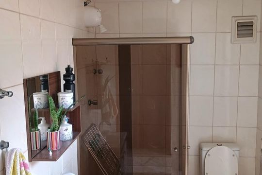 Banheiro de casa à venda com 4 quartos, 193m² em Belenzinho, São Paulo