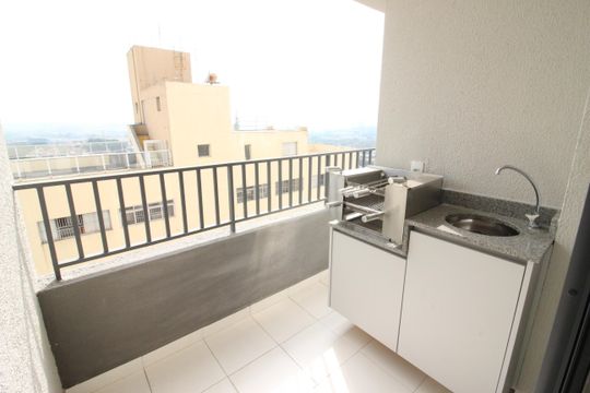Varanda gourmet de apartamento para alugar com 2 quartos, 55m² em Centro, Osasco