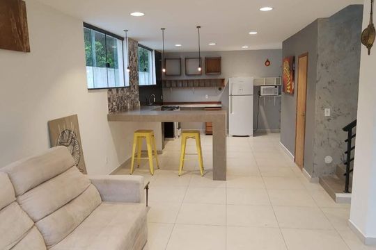 Casa à venda com 4 quartos, 270m² em Vargem Grande, Rio de Janeiro