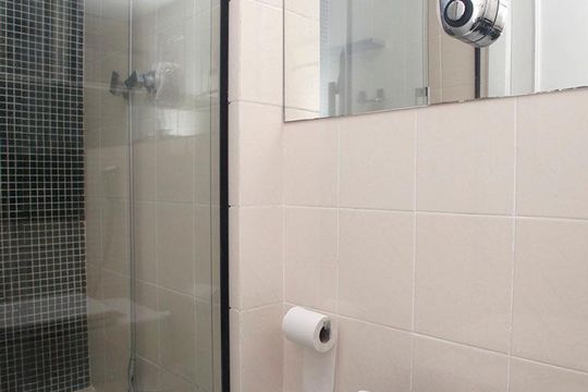 Banheiro da Suíte de apartamento à venda com 2 quartos, 110m² em Mont’serrat, Porto Alegre