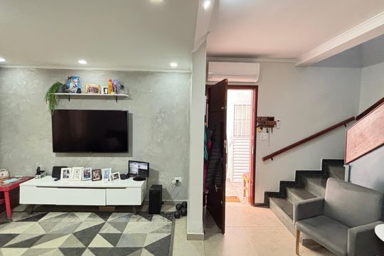 Sala de casa à venda com 3 quartos, 200m² em Jardim Ana Maria, Santo André