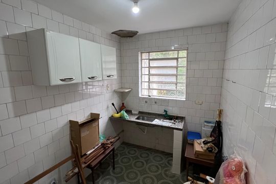 Cozinha da Edícula de casa à venda com 2 quartos, 124m² em Alto de Pinheiros, São Paulo