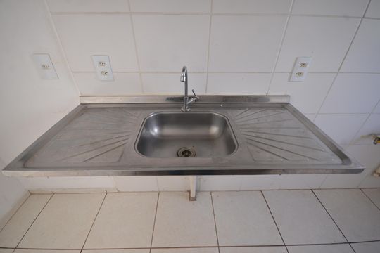 Cozinha de apartamento para alugar com 2 quartos, 48m² em Campo Grande, Rio de Janeiro