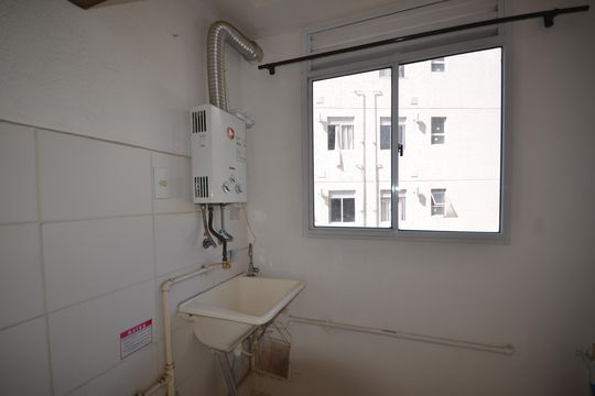 Área de Serviço de apartamento para alugar com 2 quartos, 48m² em Campo Grande, Rio de Janeiro