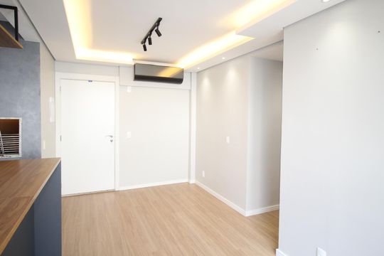 Sala de apartamento à venda com 3 quartos, 68m² em Cristo Redentor, Porto Alegre