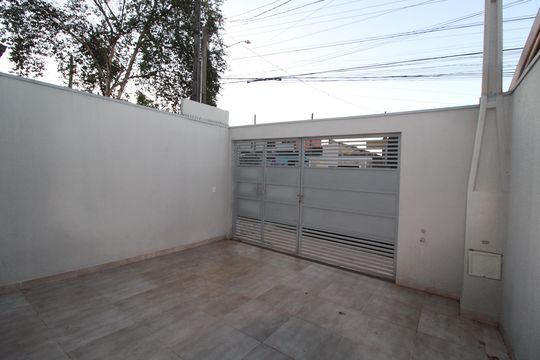 Garagem de casa para alugar com 2 quartos, 70m² em Jardim Minezotta (nova Veneza), Sumaré