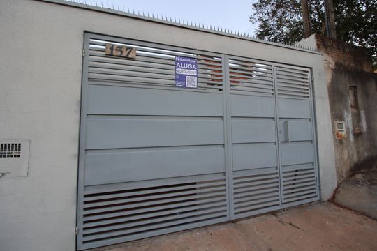 Fachada de casa para alugar com 2 quartos, 70m² em Jardim Minezotta (nova Veneza), Sumaré