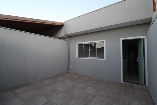 Garagem de casa para alugar com 2 quartos, 70m² em Jardim Minezotta (nova Veneza), Sumaré