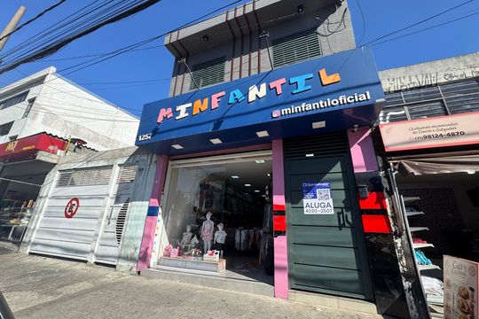 Fachada com PLACA de casa para alugar com 2 quartos, 70m² em Rochdale, Osasco