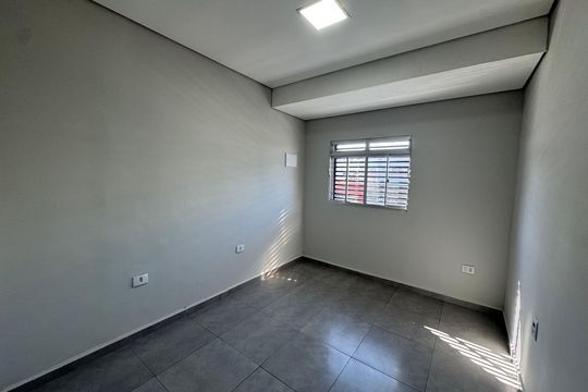 Quarto 1 de casa para alugar com 2 quartos, 70m² em Rochdale, Osasco