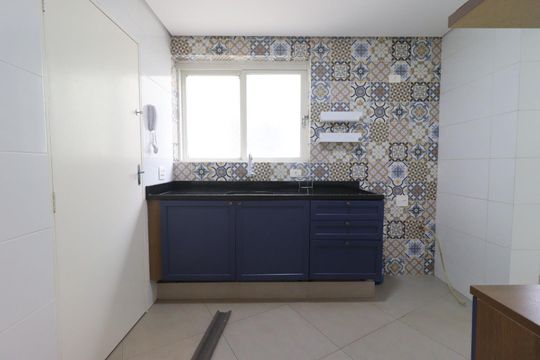 Cozinha de apartamento para alugar com 3 quartos, 90m² em Sumarezinho, Ribeirão Preto