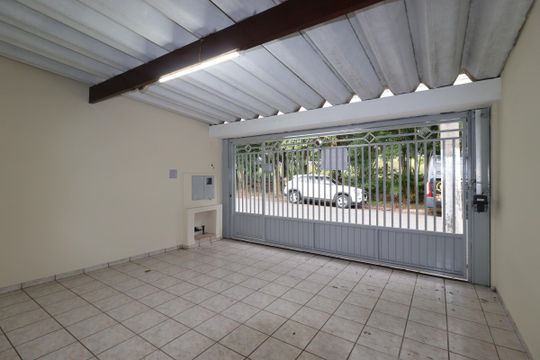 Garagem de casa à venda com 3 quartos, 210m² em Vila Curuçá, Santo André