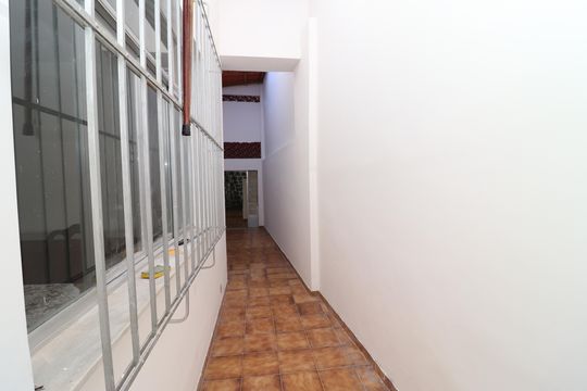 Corredor Lateral de casa à venda com 3 quartos, 209m² em Jardim Carioca, Rio de Janeiro
