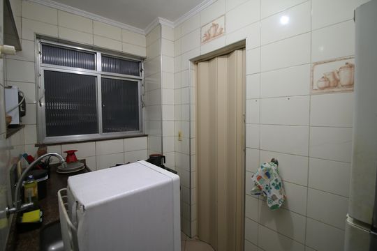 Cozinha de apartamento à venda com 3 quartos, 69m² em Olaria, Rio de Janeiro