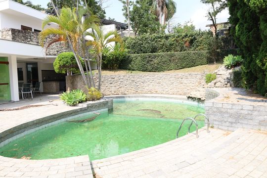 Área Externa de casa à venda com 4 quartos, 945m² em Interlagos, São Paulo