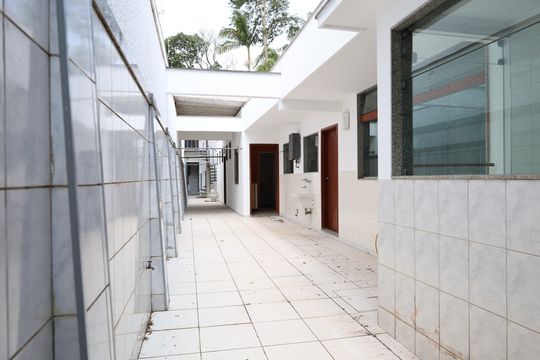 Área de Serviço de casa à venda com 4 quartos, 945m² em Interlagos, São Paulo