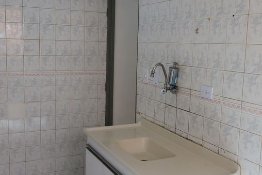 Cozinha de apartamento à venda com 2 quartos, 45m² em Conceicao, Osasco