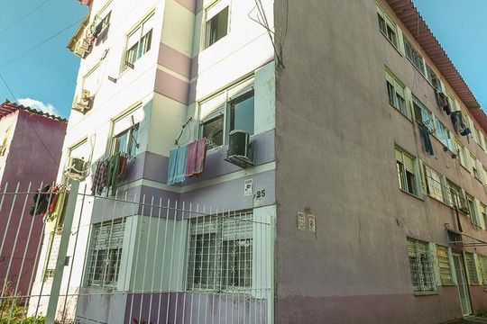 Fachada de apartamento para alugar com 2 quartos, 49m² em Rubem Berta, Porto Alegre
