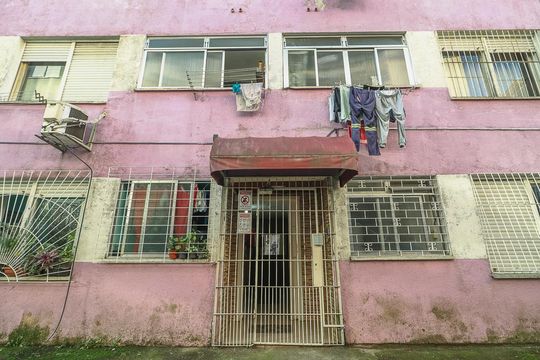 Fachada de apartamento para alugar com 2 quartos, 49m² em Rubem Berta, Porto Alegre