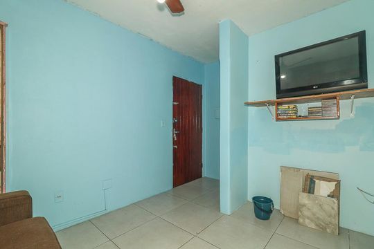 Sala de apartamento para alugar com 2 quartos, 49m² em Rubem Berta, Porto Alegre