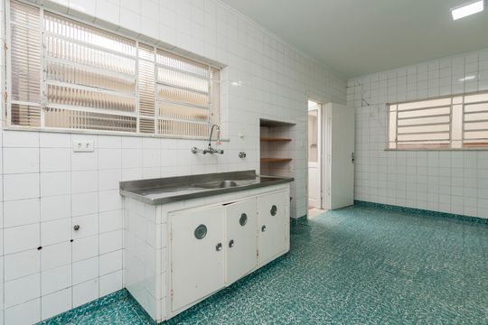 Cozinha de casa à venda com 4 quartos, 150m² em Santo Amaro, São Paulo