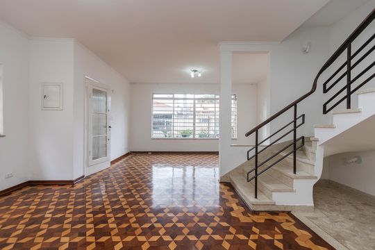 Sala de casa à venda com 4 quartos, 150m² em Santo Amaro, São Paulo
