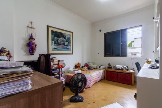 Quarto 2 de casa de condomínio à venda com 4 quartos, 279m² em Chácara Santo Antônio (Zona Sul), São Paulo