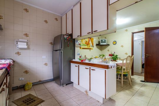 Cozinha de casa de condomínio à venda com 4 quartos, 279m² em Chácara Santo Antônio (Zona Sul), São Paulo