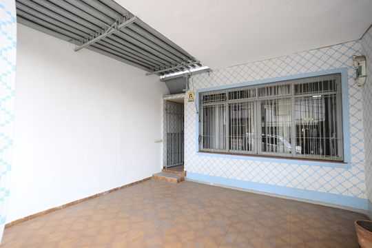 Garagem de casa à venda com 2 quartos, 126m² em Vila Moinho Velho, São Paulo