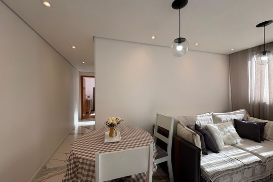 Apartamento para alugar com 2 quartos, 44m² em Jardim Iris, São Paulo