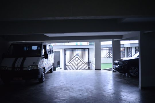 Garagem de apartamento à venda com 3 quartos, 103m² em Pinheirinho, Santo André