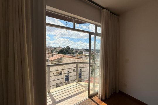 Vista da Sala de apartamento à venda com 3 quartos, 95m² em Santa Tereza, Belo Horizonte