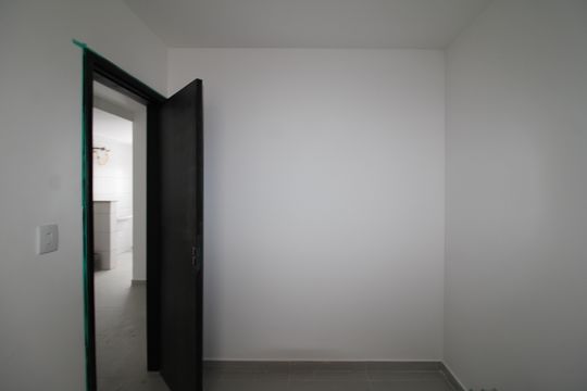 Quarto  de apartamento à venda com 2 quartos, 42m² em Parada Inglesa, São Paulo