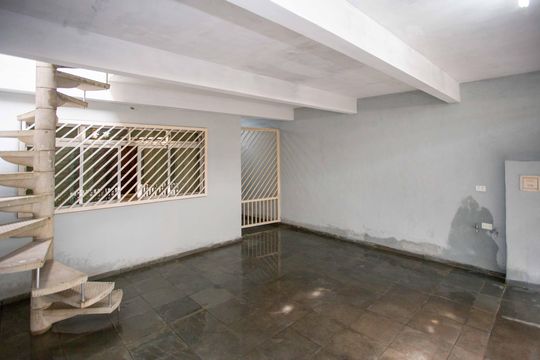 Garagem de casa para alugar com 3 quartos, 350m² em Centro, Diadema