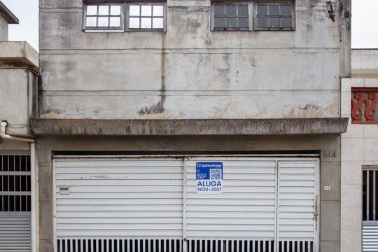 Fachada de casa para alugar com 3 quartos, 350m² em Centro, Diadema