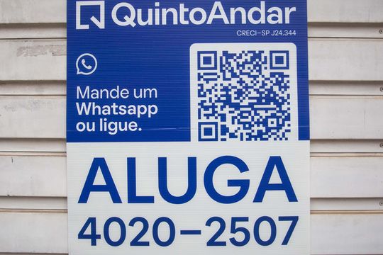 Plaquinha de casa para alugar com 3 quartos, 350m² em Centro, Diadema