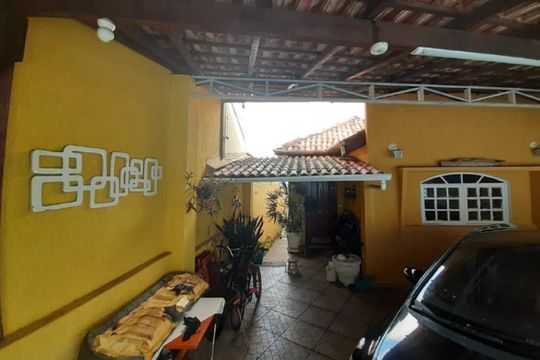 Garagem de casa à venda com 3 quartos, 260m² em Vila Guilherme, São Paulo