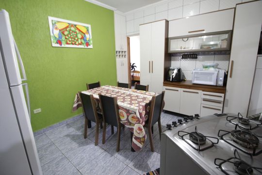 Cozinha de casa à venda com 3 quartos, 266m² em Piratininga, Osasco