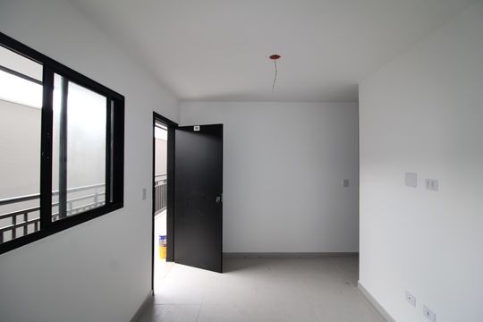 Sala/Cozinha de apartamento à venda com 1 quarto, 33m² em Parada Inglesa, São Paulo