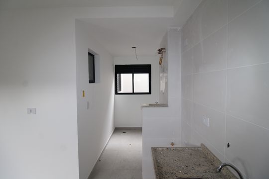 Sala/Cozinha de apartamento à venda com 1 quarto, 33m² em Parada Inglesa, São Paulo