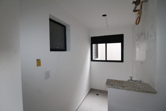 Sala/Cozinha de apartamento à venda com 1 quarto, 33m² em Parada Inglesa, São Paulo