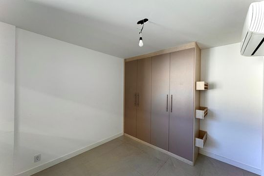 Quarto de apartamento à venda com 3 quartos, 138m² em Botafogo, Rio de Janeiro