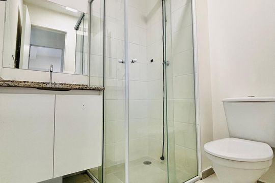 Banheiro  de apartamento para alugar com 2 quartos, 52m² em Alphaville Empresarial, Barueri