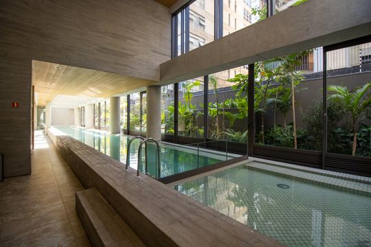 Área comum - Piscina de apartamento à venda com 3 quartos, 209m² em Vila Nova Conceição, São Paulo