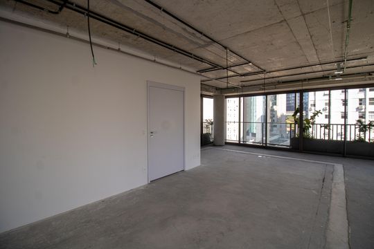 Apartamento à venda com 3 quartos, 209m² em Vila Nova Conceição, São Paulo