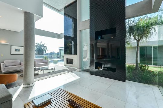 Sala de TV de casa à venda com 4 quartos, 700m² em São Bento, Belo Horizonte