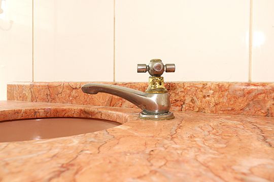 Banheiro Social de apartamento à venda com 2 quartos, 69m² em Petrópolis, Porto Alegre