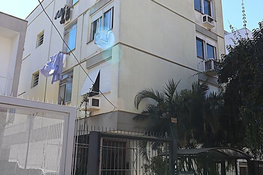 Fachada de apartamento à venda com 2 quartos, 69m² em Petrópolis, Porto Alegre