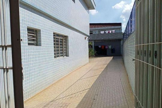Garagem de casa à venda com 4 quartos, 300m² em Vila Maria Alta, São Paulo