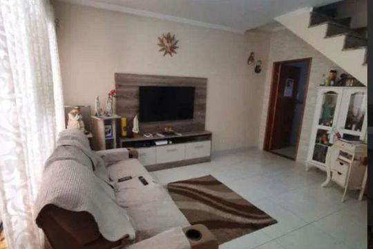 Casa à venda com 3 quartos, 260m² em Vila Medeiros, São Paulo